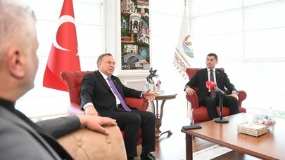CHP’li Zeybek: “Yüzde 38,5 Oyla Türkiye’nin Birinci Partisiyiz”