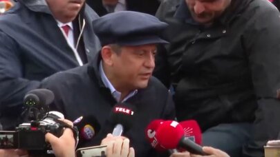 Özgür Özel Traktörle Miting Alanına Gitti