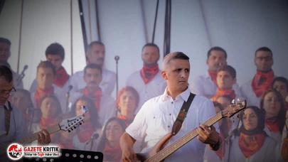 Türkü Akbayram, İbrahim Gökçek'i "uğurlama" türküsünü söyleyerek andı