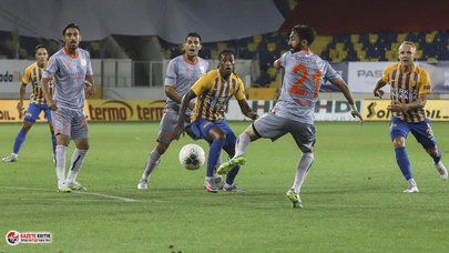 Galatasaray derbisi öncesinde Başakşehir, Ankaragücü'nden 3 puan aldı; liderliğe yükseldi
