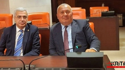 Cemal Enginyurt ve Salih Uzun Demokrat Parti'den istifa etti!