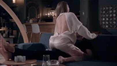 Serenay Sarıkaya, Fi dizisinin yeni bölümlerinde yine çok cesur