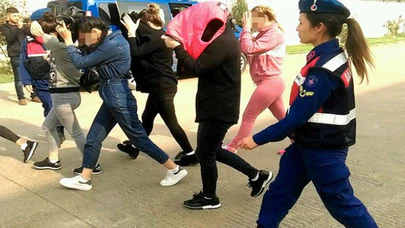 Fuhuş şüphelisi 31 yabancı uyruklu kadın, sınır dışı edildi