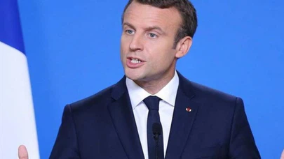 Macron mülteci kabul etmeyenler için yaptırım istedi