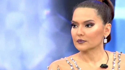 Demet Akalın, boşanır boşanmaz sahne aldı