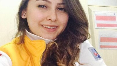 Ambulans tıra çarptı 1 sağlık personeli hayatını kaybetti