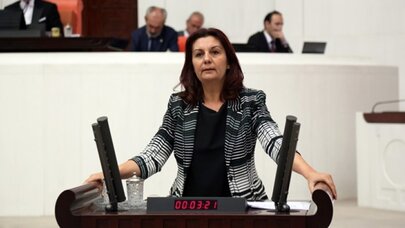 CHP Genel Başkan Yardımcısı Lale Karabıyık:Yanlışlar Yanlışla Düzeltilemez