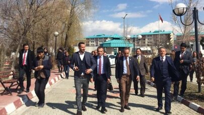 CHP heyeti referandum çalışmaları kapsamında Van'da