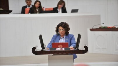 CHP'li BİÇER, Gençlik ve Spor Bakanlığı'nın 'Genel Ahlak' şartlarını sordu!