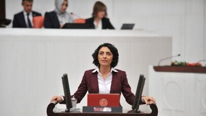 CHP'li Nurhayat Altaca Kayışoğlu: İktidar Müjdeleri Bırakıp Ne Zaman Promosyon Verecek?