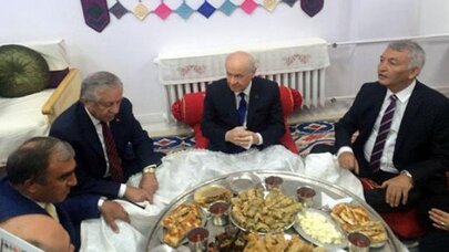 Bahçeli'nin sofrası