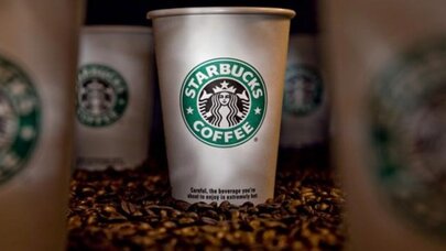 Starbucks'da tek kullanımlık kahve kupaları artık ücretli olacak