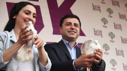 HDP Eş Başkanları Demirtaş ve Yüksekdağ'dan Newroz mesajı