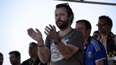 Nejat İşler düştü, hastaneye kaldırıldı