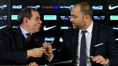 Ünlü şarkıcıdan Galatasaray Başkanı ve teknik direktörüne tepki!