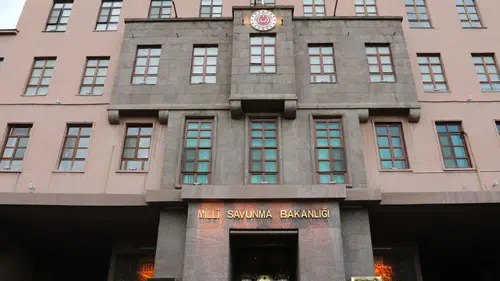 Azerbaycan'dan Türkiye'ye gelen C130 kargo uçağı Gürcistan'da düştü, arama kurtarma başladı