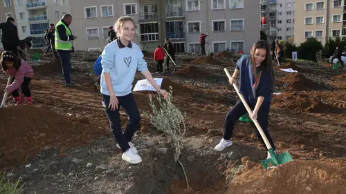 Çiğli Belediyesi, yeşil dönüşümle doğa dostu bir ilçe yaratıyor