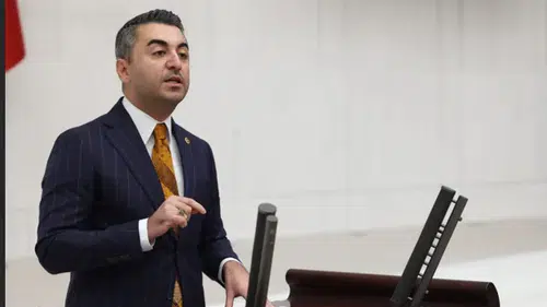 CHP'li Cem Avşar: ‘Vergisini aldığınız Alevileri hizmetten mahrum bırakmak kul hakkı değil mi?’