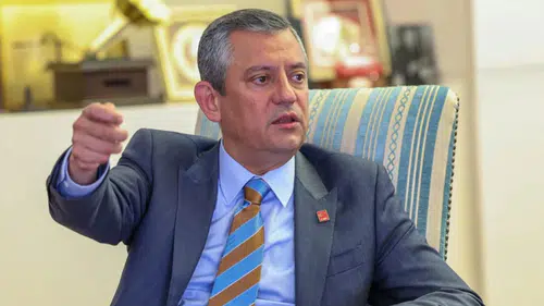 CHP lideri Özgür Özel: Asgari ücret açlık sınırının altında, erken seçim şart!