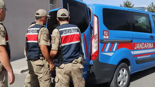 35 ilde uyuşturucu satıcılarına yönelik dev operasyon: 264 kişi yakalandı