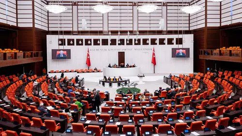 CHP, borsadaki fon krizi için Meclis araştırması talep etti!