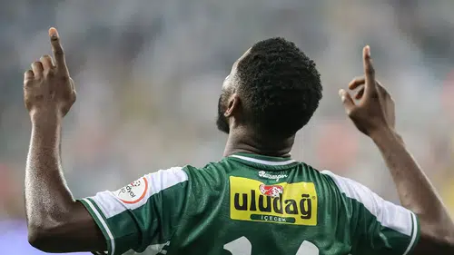 Bursaspor-Esenler Erokspor maç sonucu: 4 golü iptal edilen Bursaspor 2-2 berabere kaldı