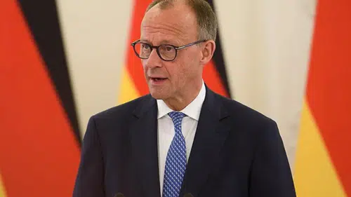 Almanya Başbakanı Merz, ABD'nin Venezuela müdahalesini uluslararası hukuk açısından değerlendirdi