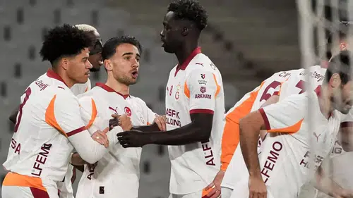 Galatasaray, Karagümrük'ü 3-1 yenerek ligdeki liderliğini sürdürdü!
