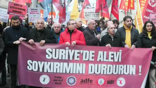 Suriye'de HTŞ çetelerinin Alevilere yönelik saldırılar protesto edildi