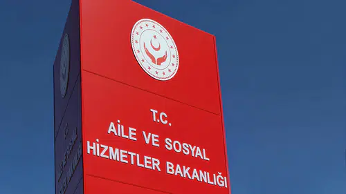 Bakanlık'tan gece kulüplerindeki çocuk çalıştırma iddialarına yanıt: Soruşturma başlatıldı