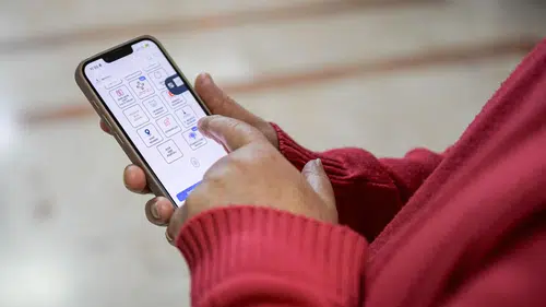 İşitme Engelli Hastanın Hayatını Kurtaran Tercümanlık Hizmeti İzmir'de Sağlandı