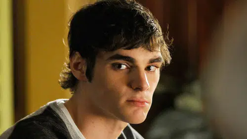 Breaking Bad'in Walter White Jr.'ı RJ Mitte 34 Yaşında Hayatını Kaybetti! Ölüm Nedeni Araştırılıyor