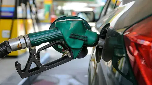 Motorine 6 TL 40 kuruş zam bekleniyor! Benzine ise indirim geliyor