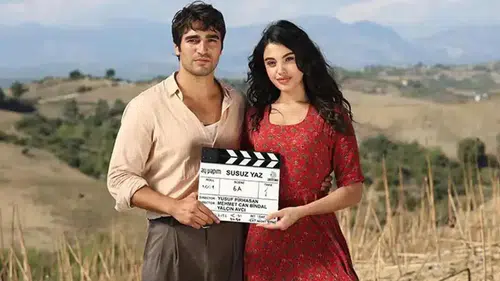 Mert Ramazan Demir ve Lizge Cömert'li 'Susuz Yaz' Sete Çıktı! Kanal D'nin Yeni Dizisinden İlk Kareler Geldi