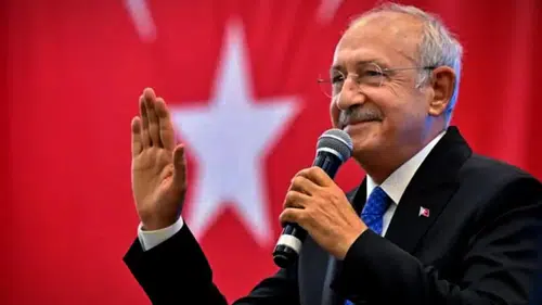 Kemal Kılıçdaroğlu'ndan Ev Hapsindeki Gazeteciler İsmail Saymaz ve Murat Ağırel'e Dayanışma Telefonu
