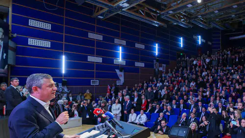 Özgür Özel: "Krizleri aşmak için yeni bir siyaset ve yönetim anlayışı şart!"