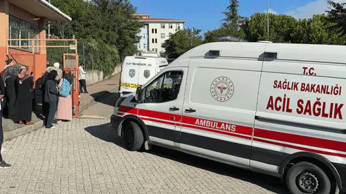 İstanbul’da okulda bıçaklı saldırı: 1 öğrenci hayatını kaybetti