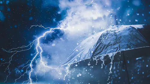 Meteoroloji'den 7 İl ve Çevresine Kuvvetli Sağanak Uyarısı: Sel ve Hortum Riski!