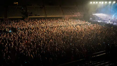 İstanbul'da 5 Bin Kişilik Konserde Ölüm! 1 Kişi Hayatını Kaybetti, 2 Kişi Yaşam Mücadelesi Veriyor