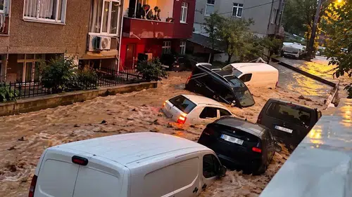 Sel Felaketinde Can Kaybı 8'e Yükseldi! İstanbul ve Kocaeli'den Peş Peşe Acı Haberler