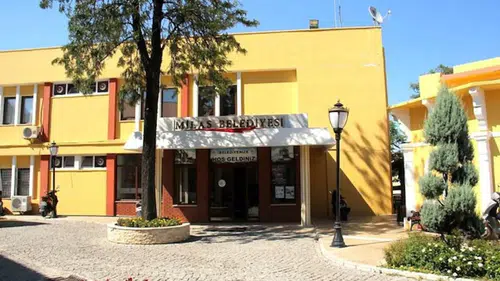 Muğla'da Milas Belediyesi'ne Şafak Operasyonu: Belediye Başkanı Dahil 29 Gözaltı