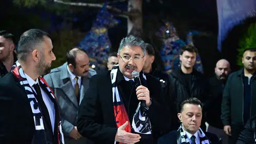 Eskişehir Valisi Erdinç Yılmaz'dan Şehit Çocuklarına 65 Kombine Bilet Hediyesi