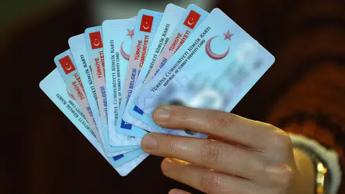 Çipli Kimlik Kartlarında Yenileme Tarihine Dikkat! Son Geçerlilik Tarihi Belirleyici Olacak