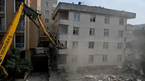 Maltepe'de 5 kişinin öldüğü bina faciasında mimar ve şantiye şefi tutuklandı!