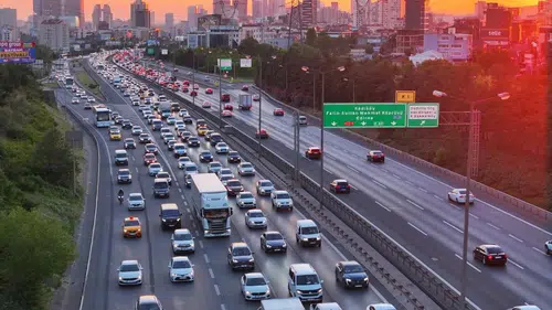Eylül ayında Türkiye'de trafiğe kaydı yapılan taşıt sayısı yüzde 6,3 azaldı