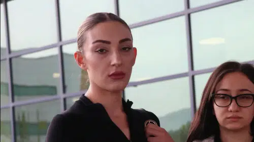 Güllü'nün Kızı Tuğyan'a Hastalara Eziyet İddiasıyla Soruşturma!