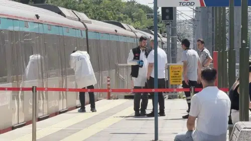Florya Akvaryum Marmaray İstasyonu'nda İntihar Girişimi! Seferler Aksadı