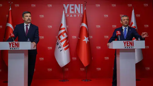 Özgür Özel'den Cemil Tugay çıkışı: Bilseydim selam vermezdim! Bizim için haindir