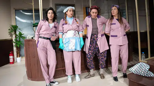 “Mor Şalvar” Karşıyaka’da Sahne Alıyor: Dört Kadının Trajikomik Hikâyesi 19 Şubat’ta Perdede