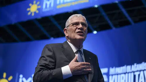 Dervişoğlu'ndan Numan Kurtulmuş'a : "Kimin Koltuğunda Oturduğunu Farkında mısın?"